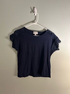 Lace Sleeve Short Sleeve Tee in Navy by